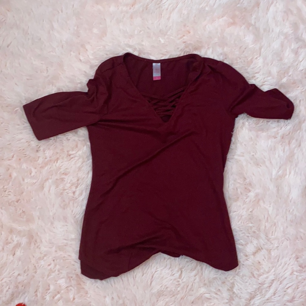 No boundaries red shirt
